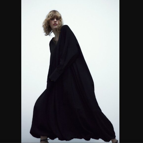 THE MOLY DRESS - Picture 4 of 5